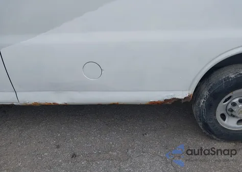 2012 Chevrolet Express 2500 Work Van z USA, uszkodzony, nr VIN 1GCWGFCA1C1165566